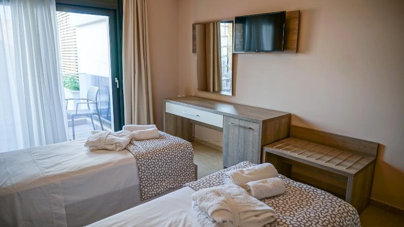 Agnes Deluxe Hotel Pefkochori Buitenkant foto